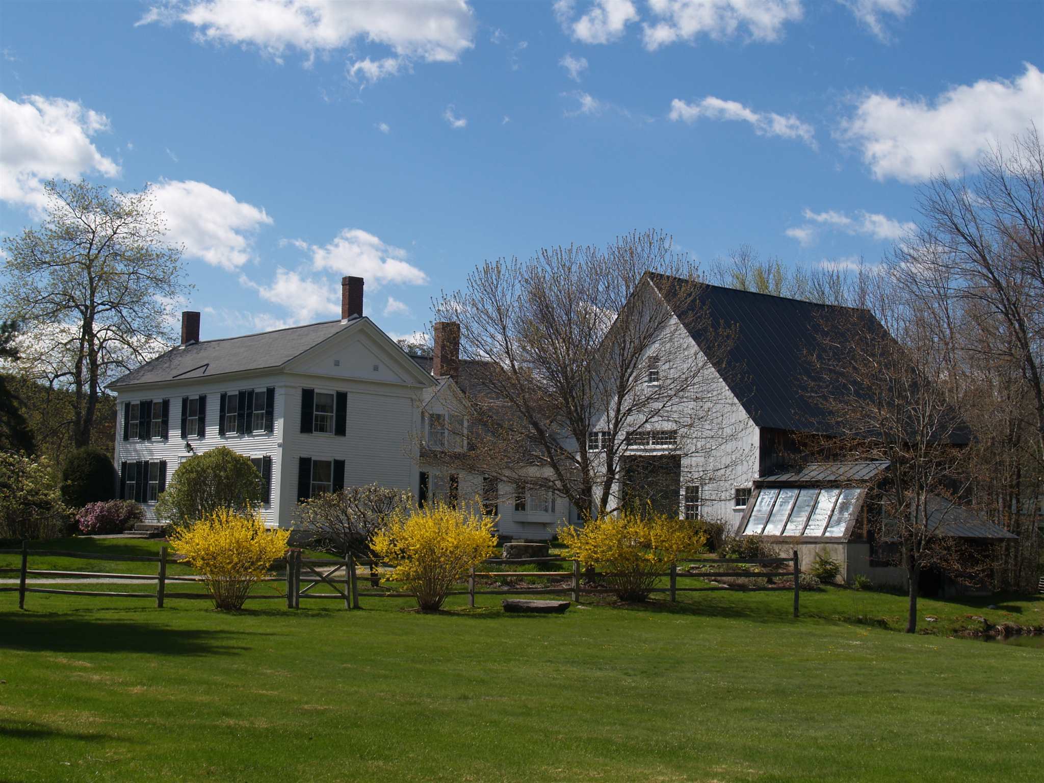 40 Village Road Sutton, NH 03221 - Photo 1 of 26 Gallery Image 1