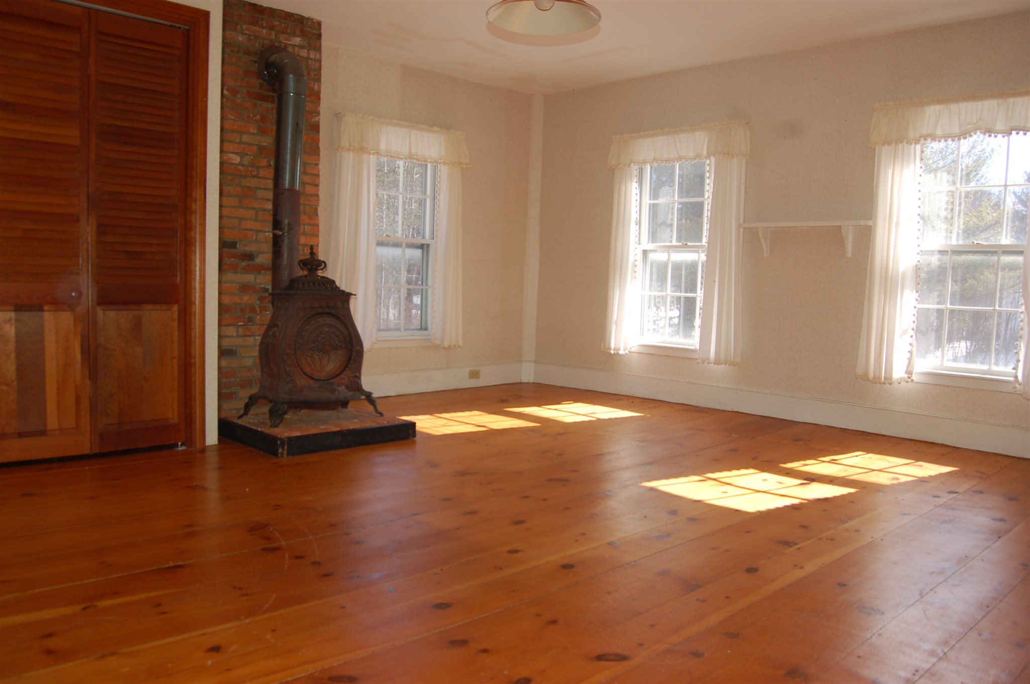 40 Village Road Sutton, NH 03221 - Photo 15 of 26 Gallery Image 15