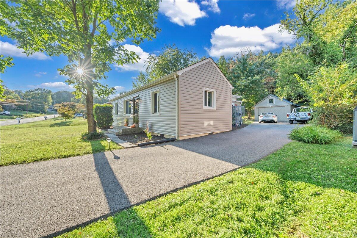 5321 Grandin Rd Extension Roanoke, VA 24018 - Photo 26 of 26 26-MIB05569