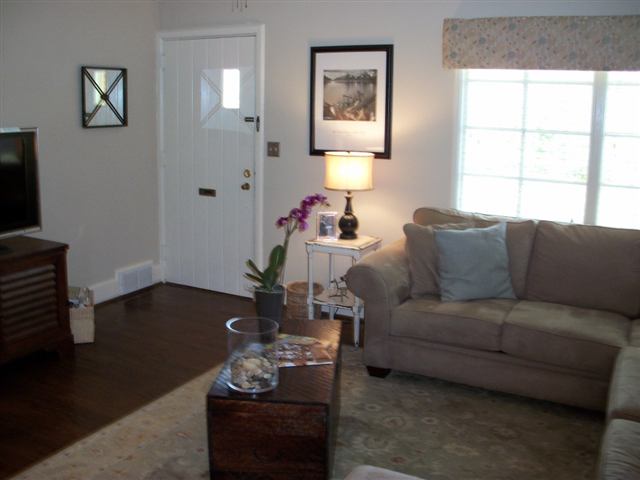 600 University Ridge, Unit 13 Greenville, SC 29601 - Photo 3 of 20 Gallery Image 3
