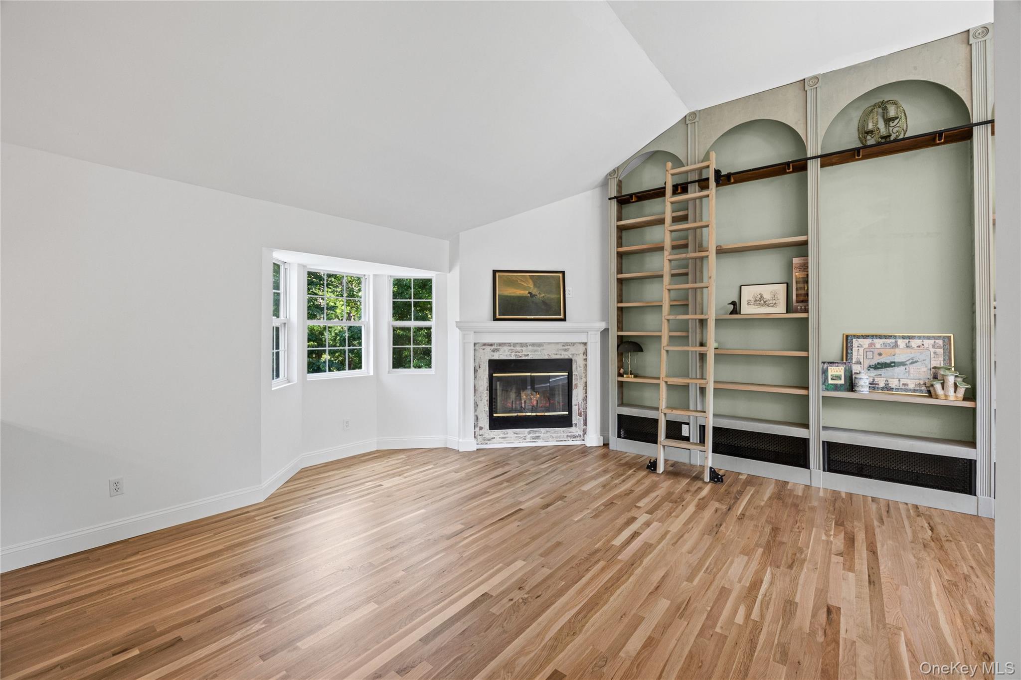 22 Bellhaven Road Bellport, NY 11713 - Photo 9 of 45