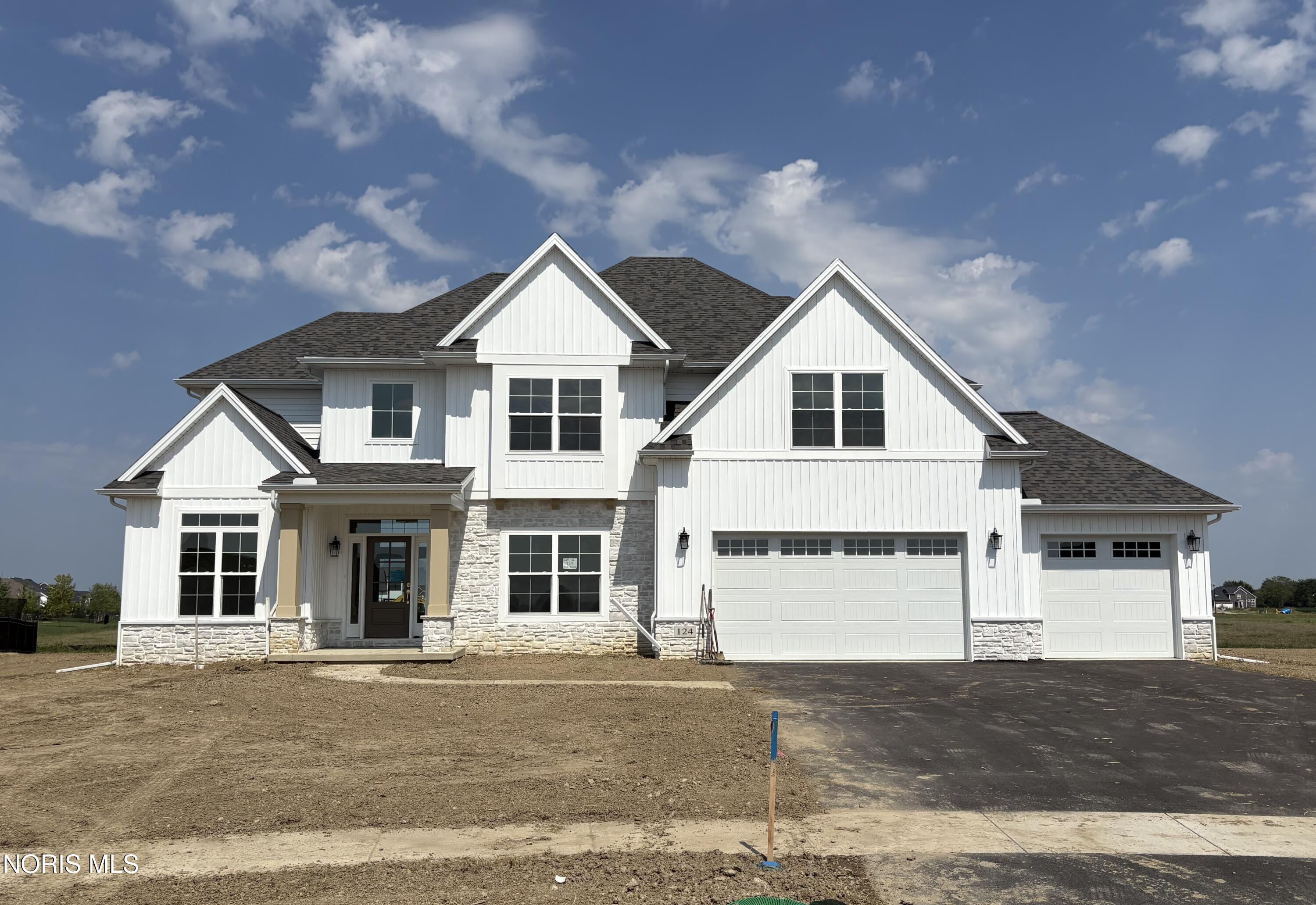 124 Old Dover Road Perrysburg, OH 43551 - Photo 1 of 2 Gallery Image 1