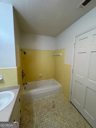 $2,200 | 1210 Riverhaven Lane, Watkinsville, GA 30677