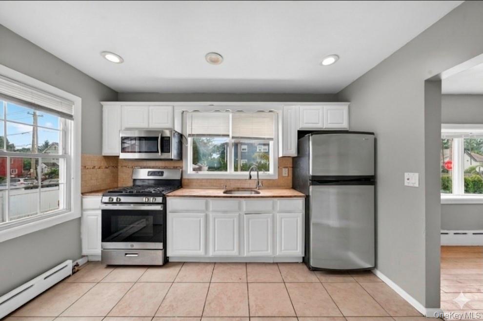 86 Remsen Avenue Hempstead, NY 11550 - Photo 11 of 33