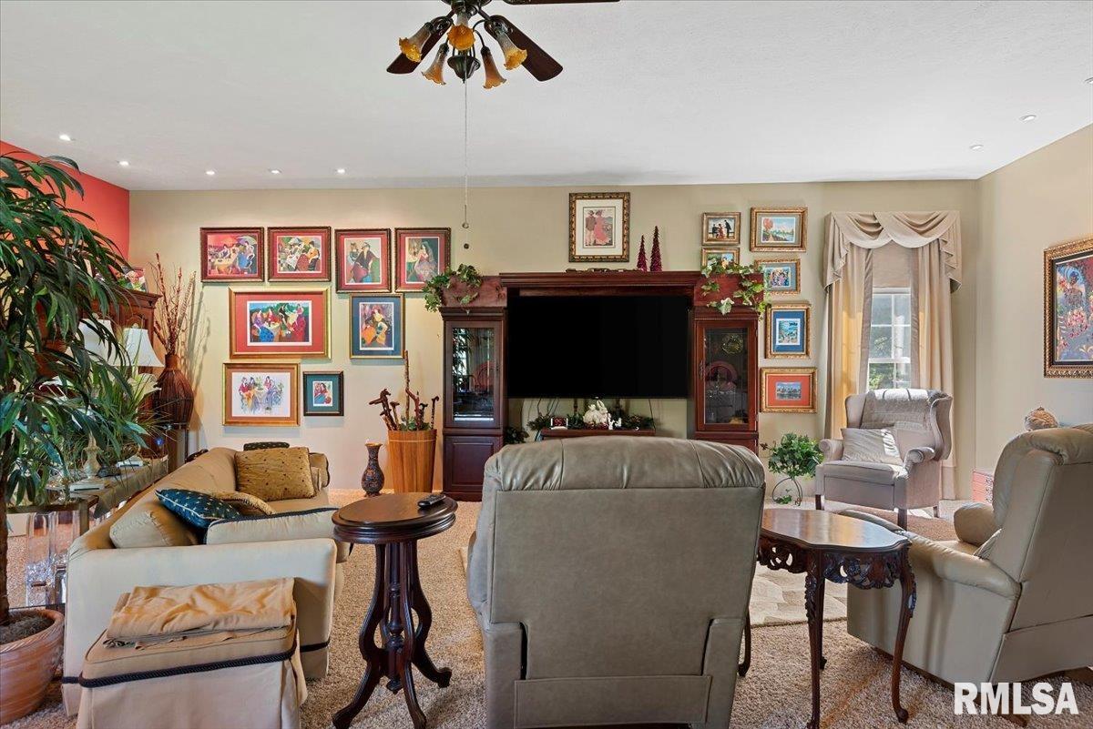 4 Nightingale Drive Springfield, IL 62711 - Photo 23 of 57