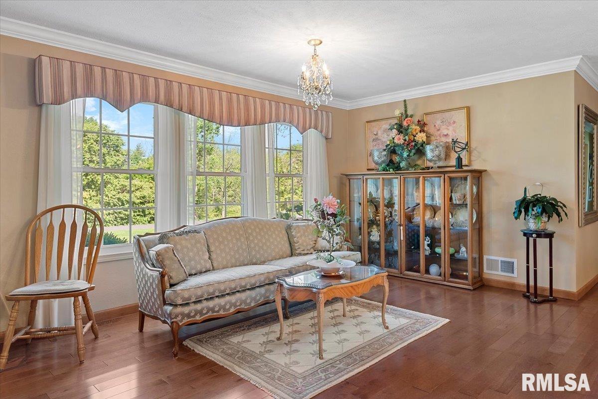 4 Nightingale Drive Springfield, IL 62711 - Photo 9 of 57