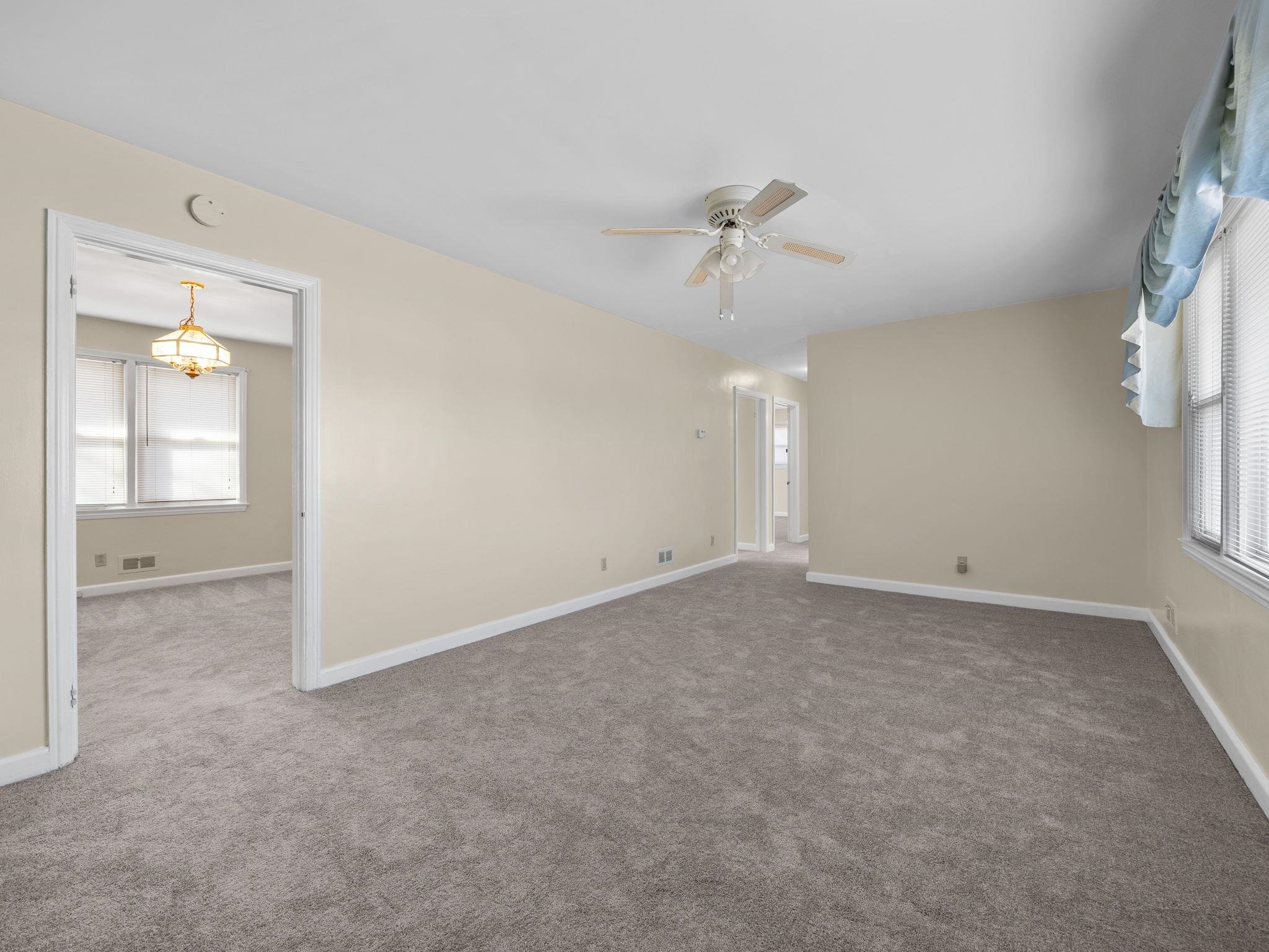 613 Greenhill Road Spartanburg, SC 29303 - Photo 6 of 34