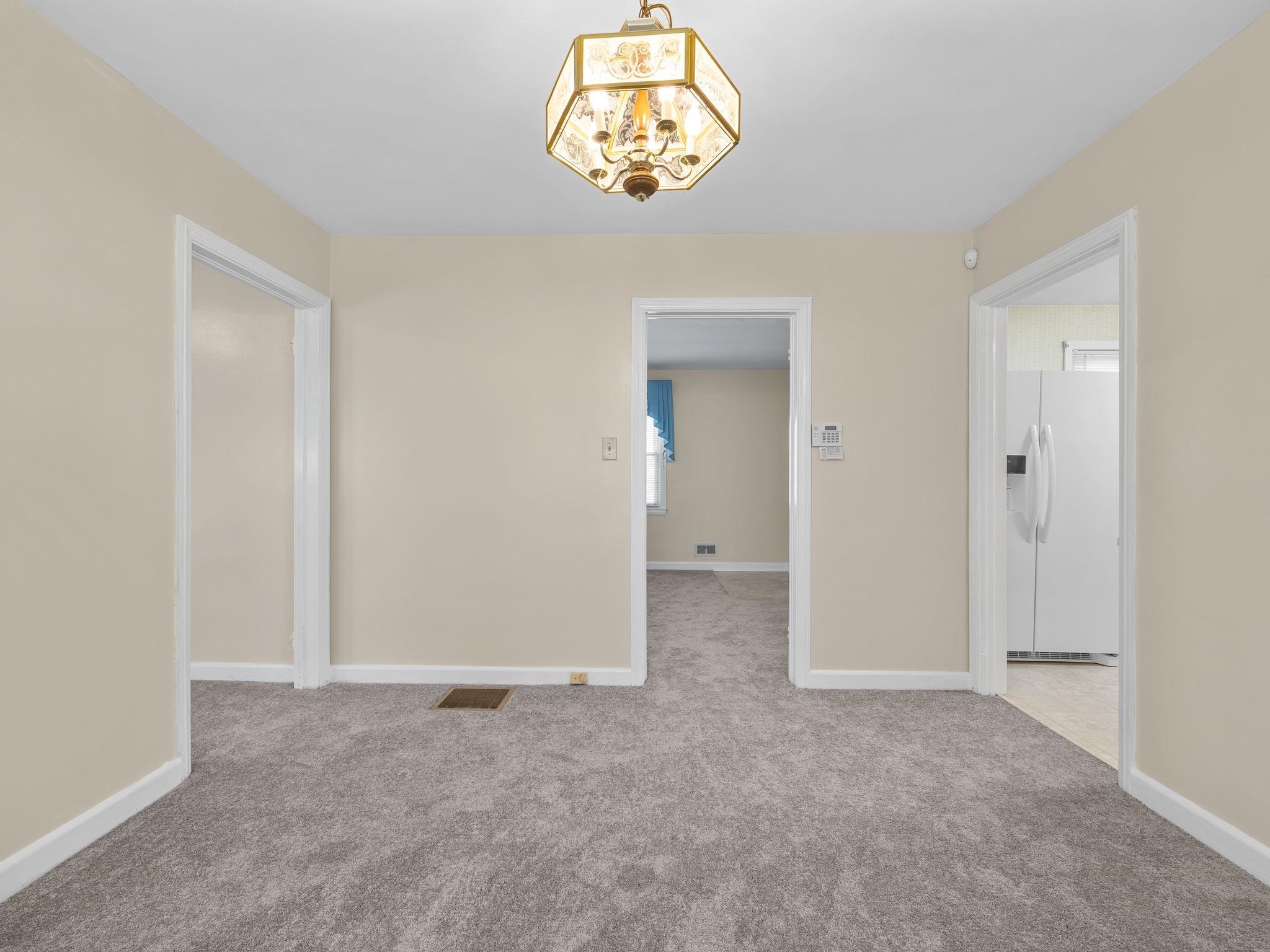 613 Greenhill Road Spartanburg, SC 29303 - Photo 10 of 34