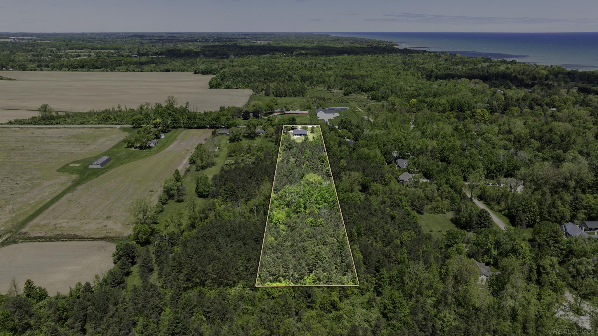 7070 Harrington Road Lexington, MI 48450 - Photo 8 of 61 164 x 1316