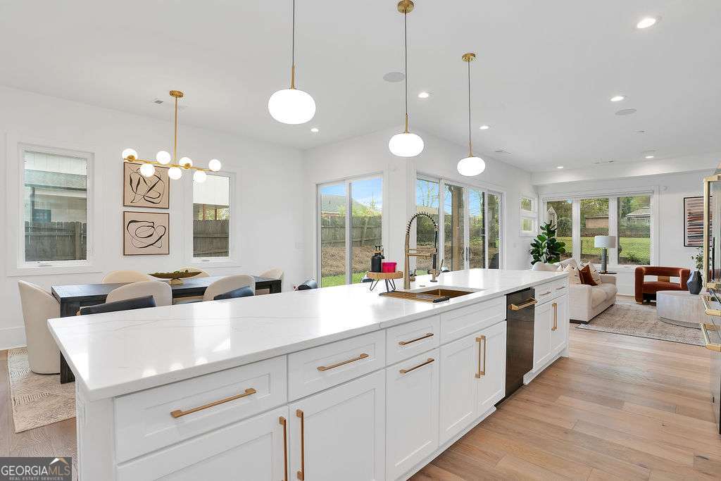 1598 Athens Avenue Southwest Atlanta, GA 30310 - Photo 13 of 43