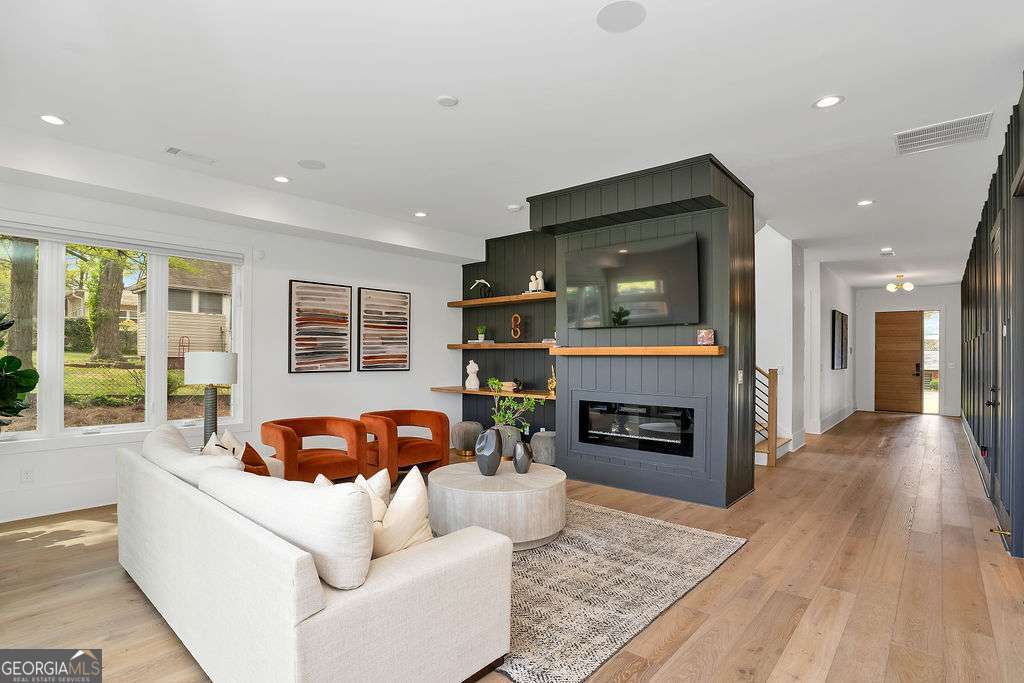 1598 Athens Avenue Southwest Atlanta, GA 30310 - Photo 22 of 43