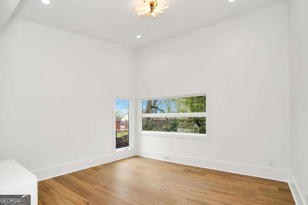 1598 Athens Avenue Southwest Atlanta, GA 30310 - Photo 38 of 43