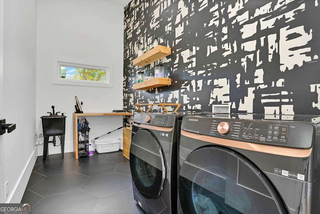 1598 Athens Avenue Southwest Atlanta, GA 30310 - Photo 40 of 43