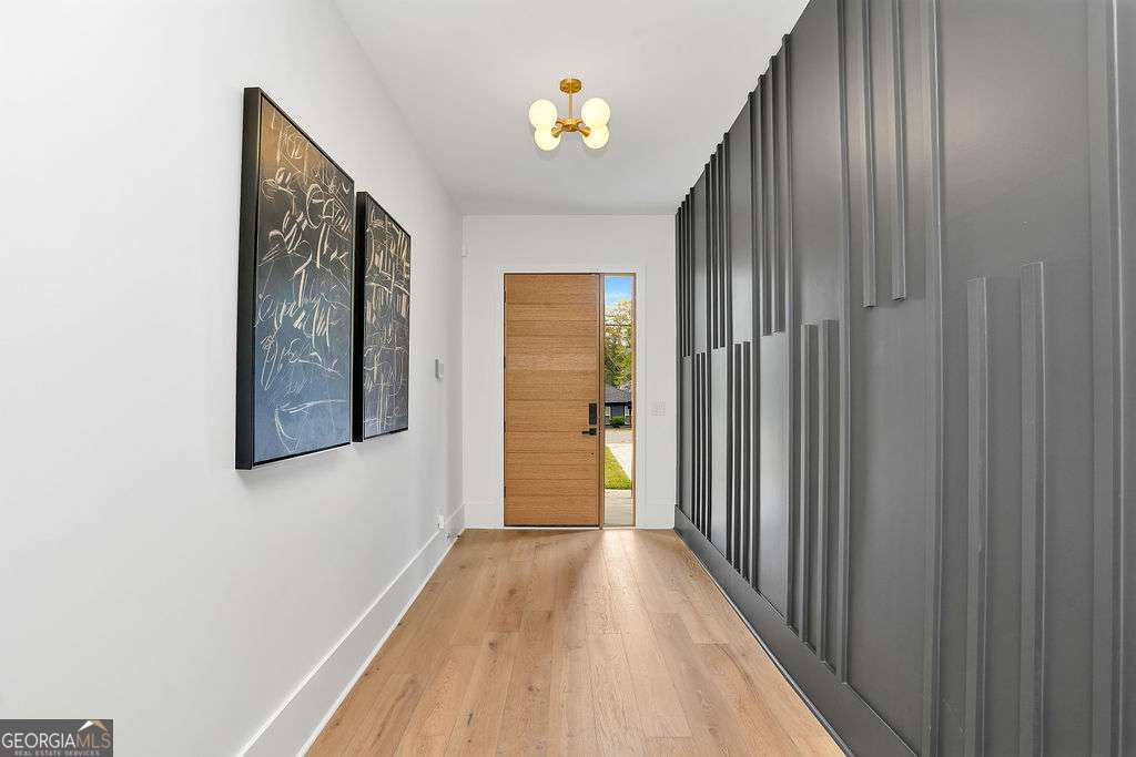 1598 Athens Avenue Southwest Atlanta, GA 30310 - Photo 4 of 43