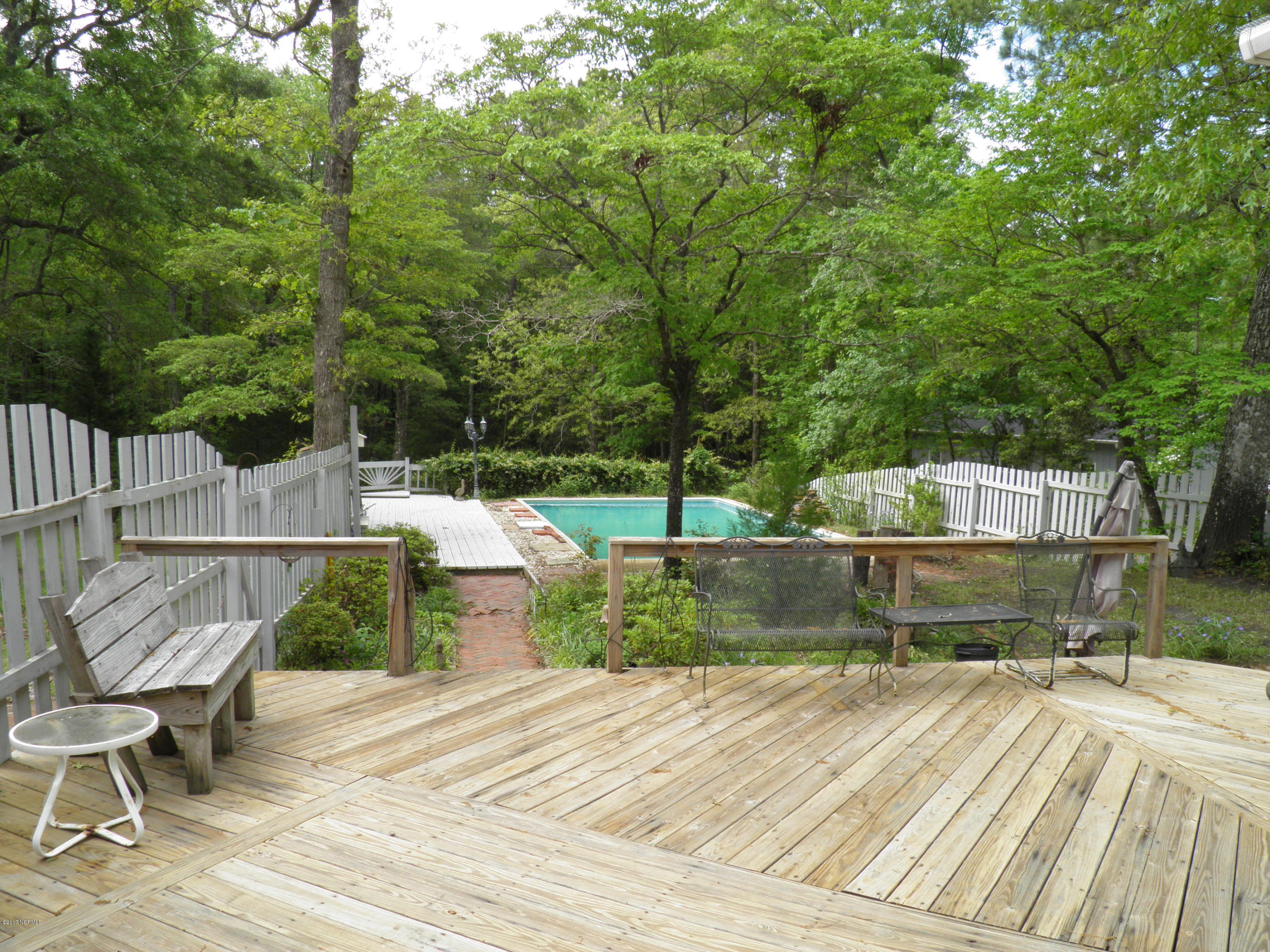235 Roberts Road Newport, NC 28570 - Photo 54 of 74 P4270151