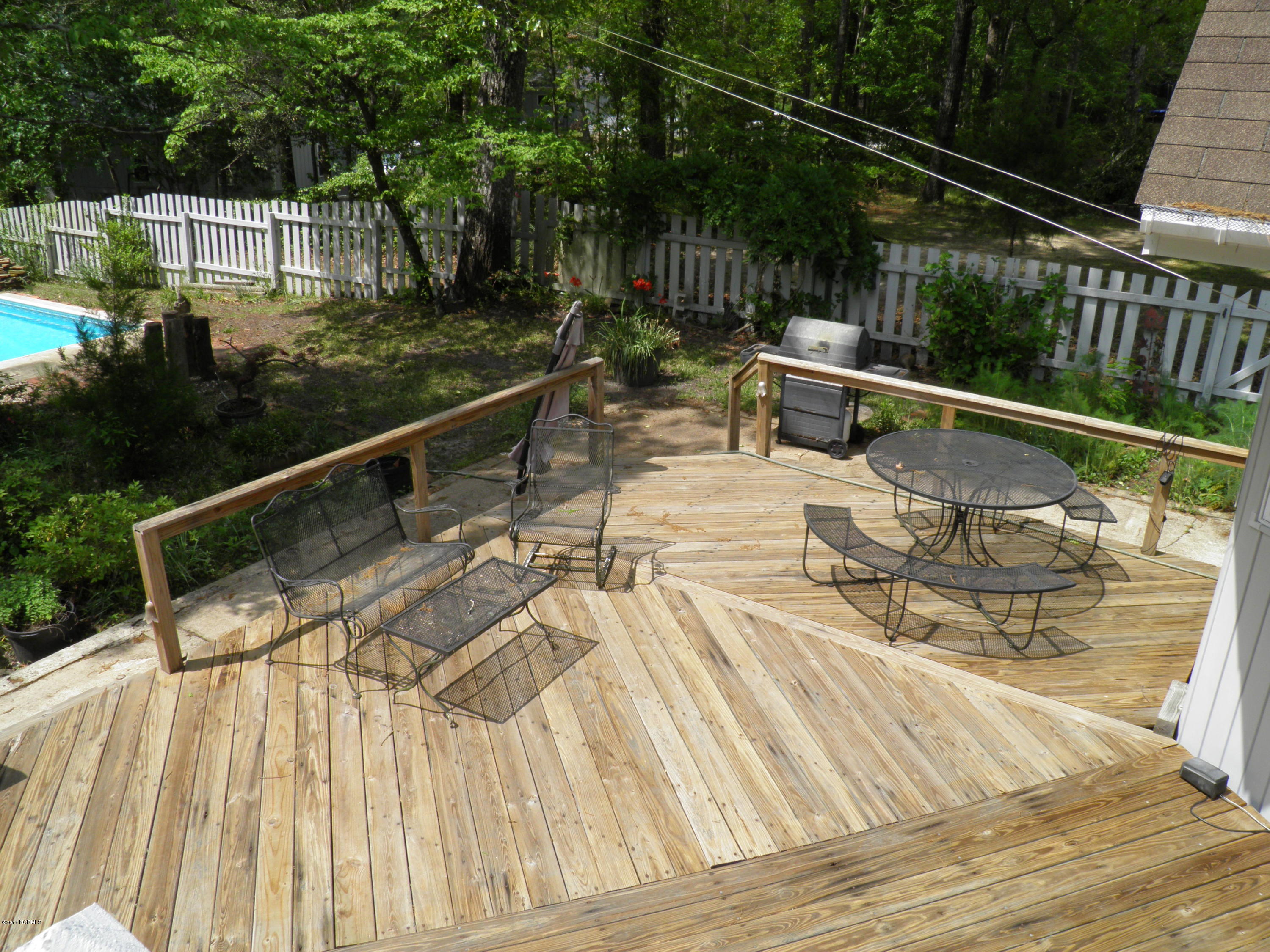 235 Roberts Road Newport, NC 28570 - Photo 8 of 74 back deck