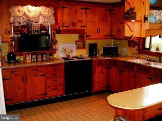 603 East Elizabethtown Road Manheim, PA 17545 - Photo 4 of 8