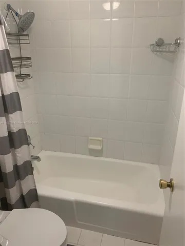 $3,500 | 100 Lincoln Road, Unit 805, Miami Beach, FL 33139