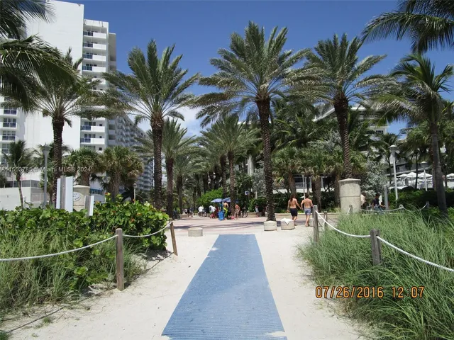$3,500 | 100 Lincoln Road, Unit 805, Miami Beach, FL 33139