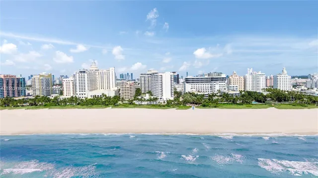 $3,500 | 100 Lincoln Road, Unit 805, Miami Beach, FL 33139