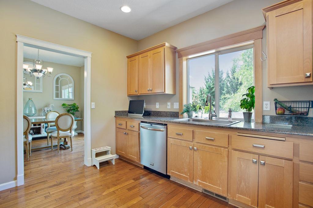2160 Crestbrook Road, Unit 2 Medford, OR 97504 - Photo 16 of 29 Additional Photo