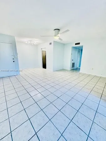 $2,100 | Arch Creek East, North Miami, FL 33181