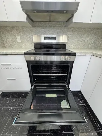 $2,100 | Arch Creek East, North Miami, FL 33181