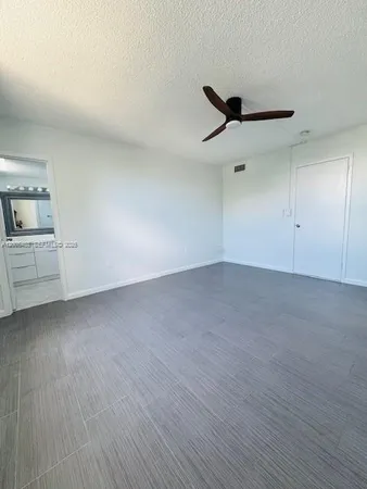 $2,100 | Arch Creek East, North Miami, FL 33181