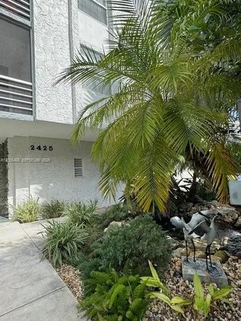 $2,100 | Arch Creek East, North Miami, FL 33181