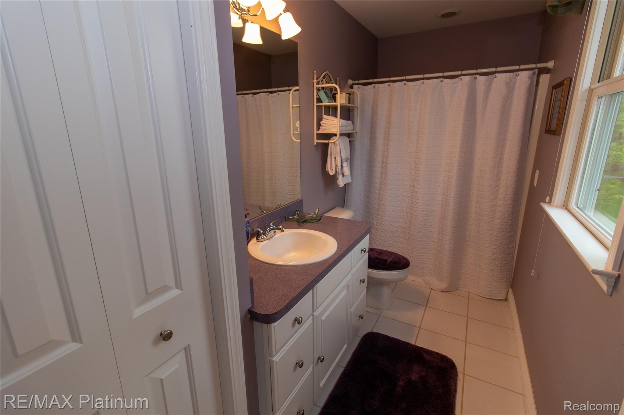 12983 Holtforth Road Fenton, MI 48430 - Photo 33 of 90 33.jpg