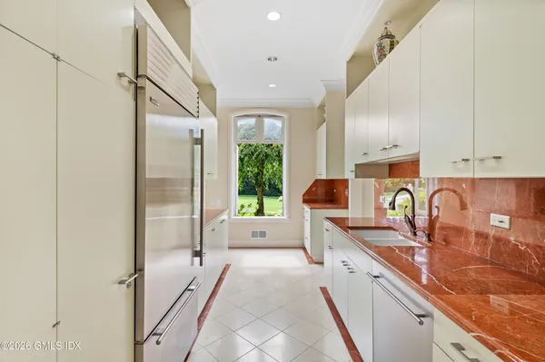 $19,000,000 | 25 Field Point Circle, Greenwich, CT 06830