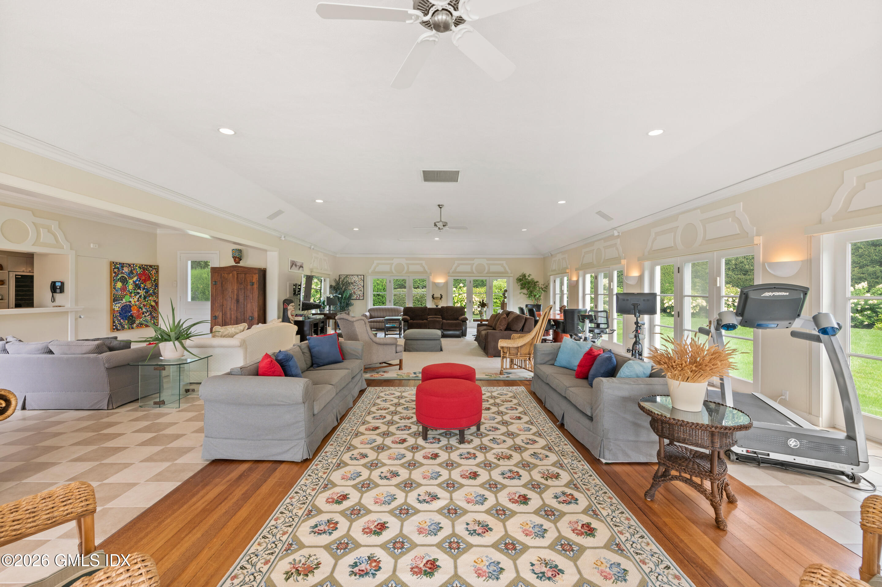 25 Field Point Circle Greenwich, CT 06830 - Photo 15 of 21 GREAT ROOM