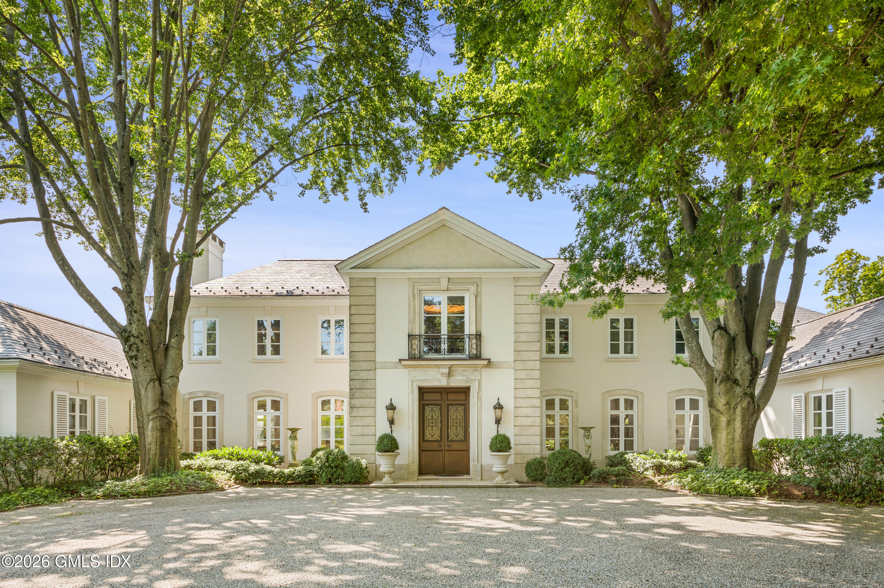 25 Field Point Circle Greenwich, CT 06830 - Photo 2 of 21 FRONT