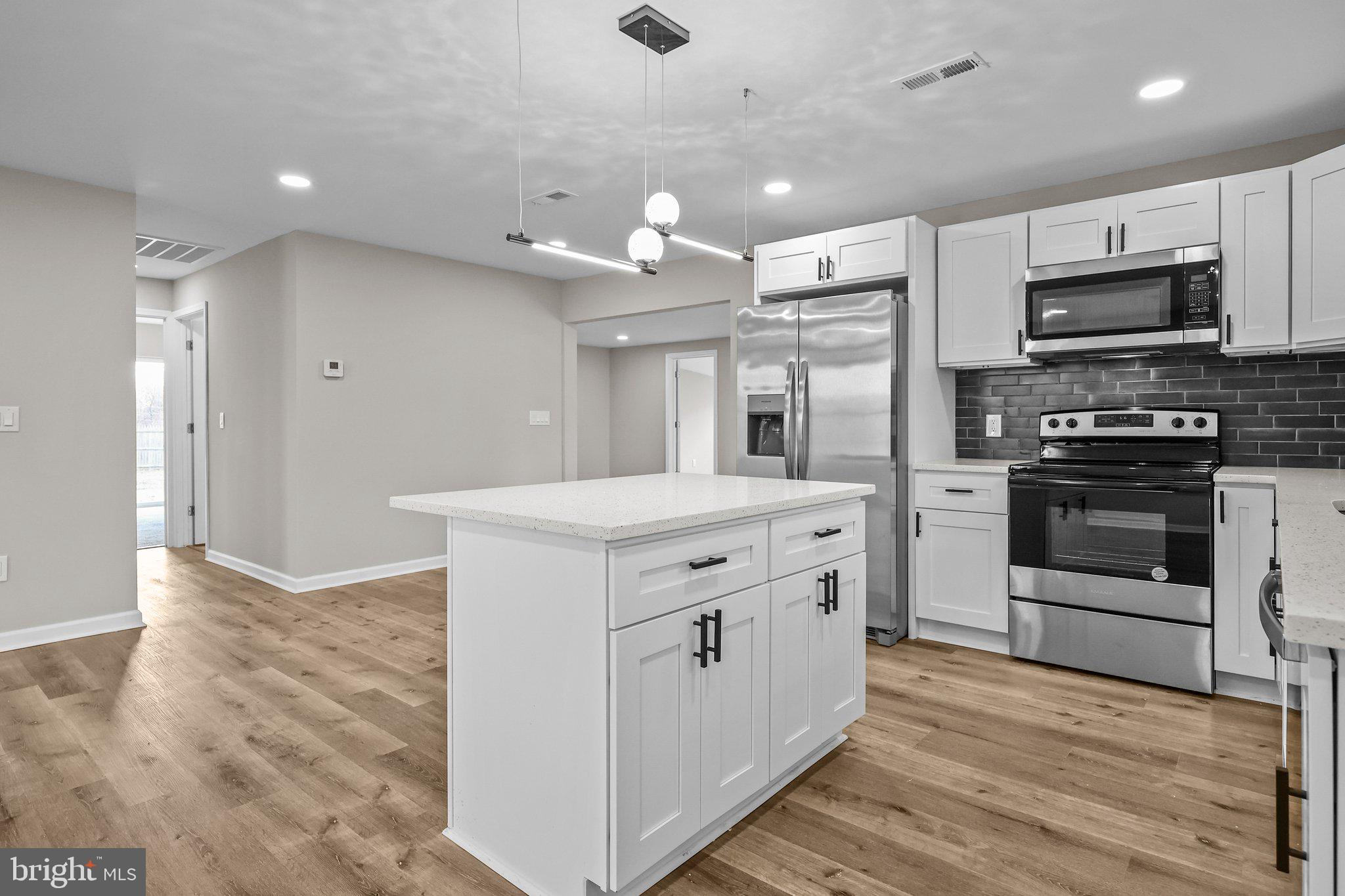 16 Gable Hill Road Levittown, PA 19057 - Photo 11 of 40 Gallery Image 11