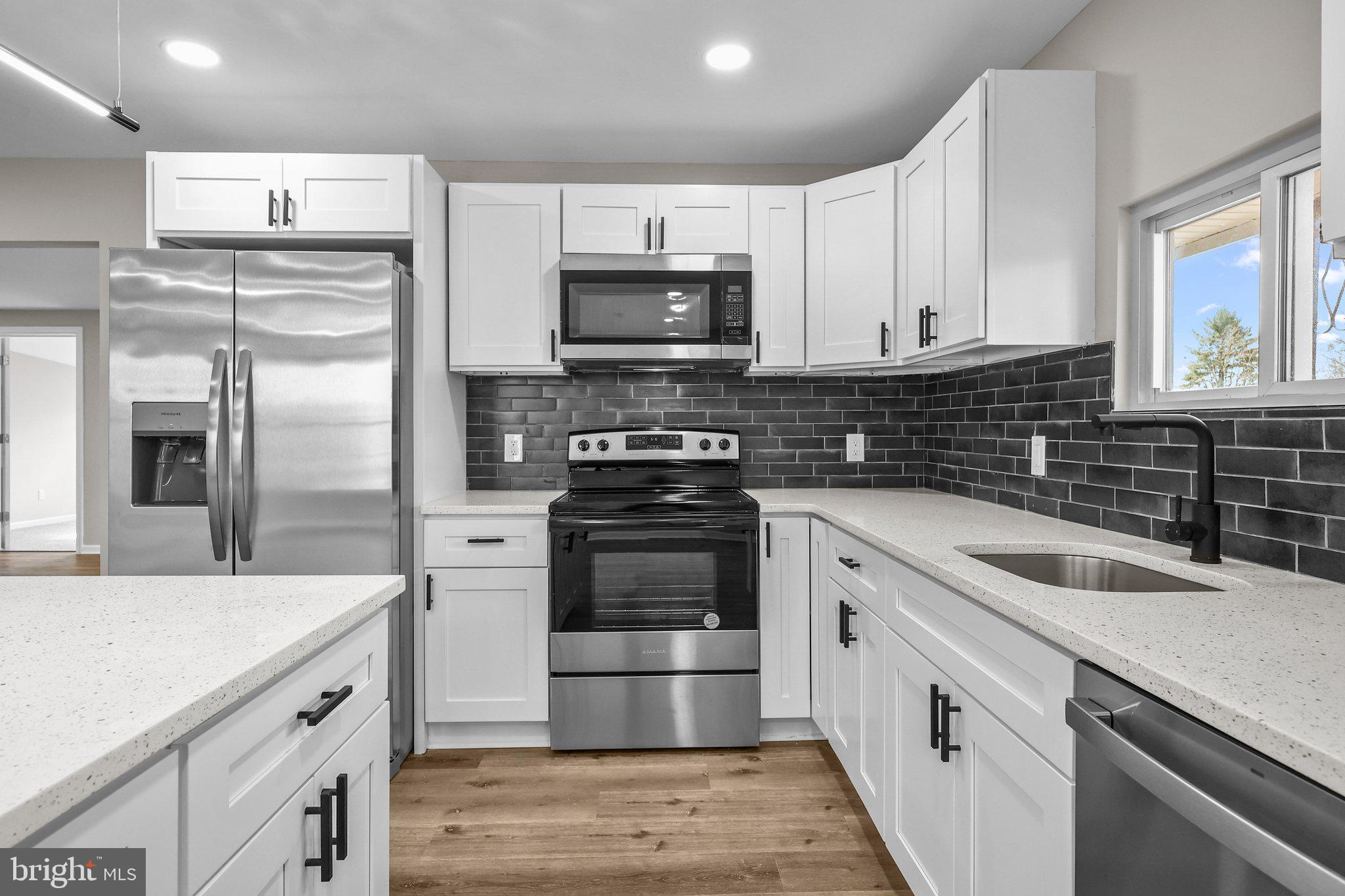 16 Gable Hill Road Levittown, PA 19057 - Photo 10 of 40 Gallery Image 10