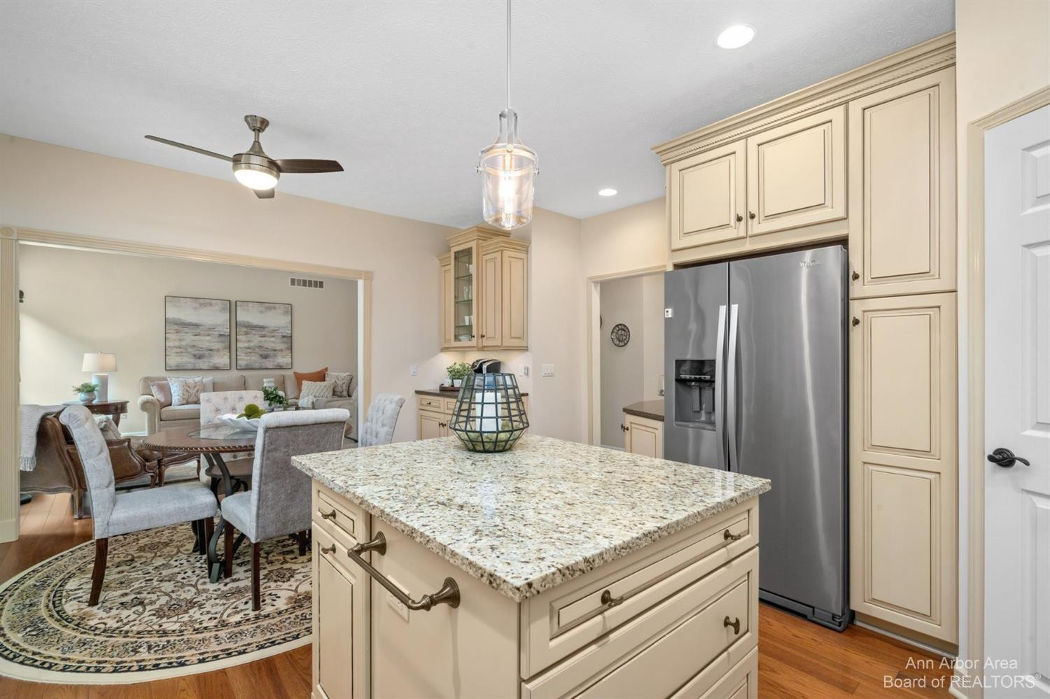 9538 Quail Ridge Run Brighton, MI 48114 - Photo 10 of 55 Gourmet kitchen with breakfast nook