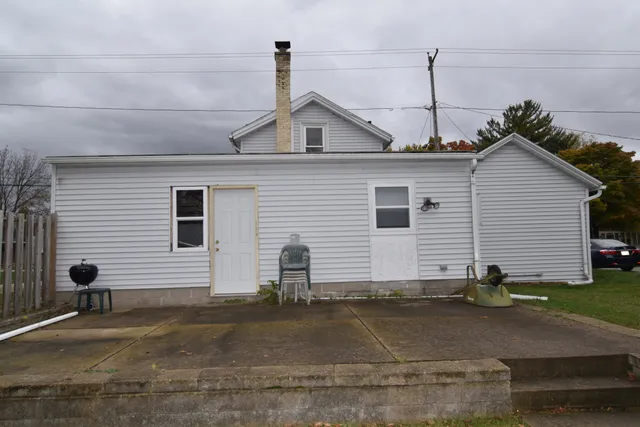 $260,000 | 414 South Montgomery Street, Watertown, WI 53094