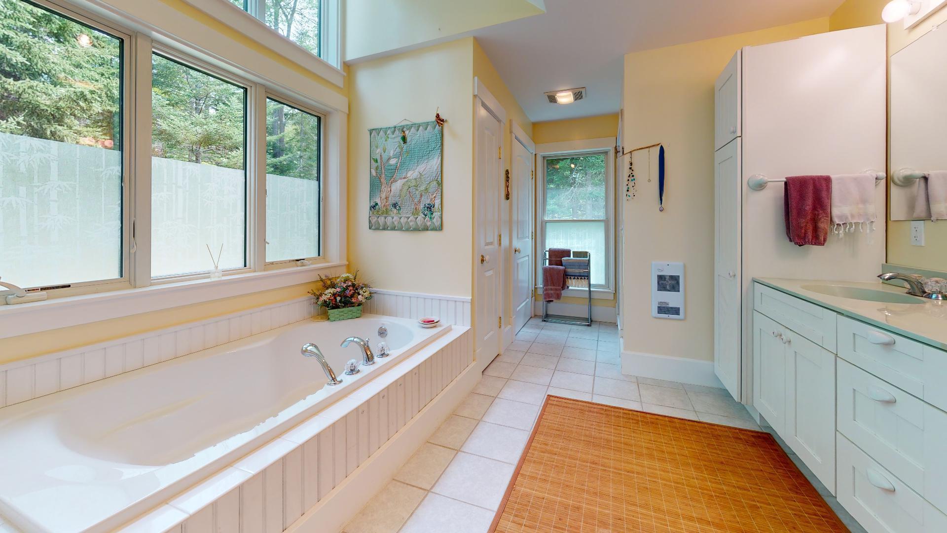 28 Beaver Run Way Boothbay, ME 04537 - Photo 26 of 90 Master Bath