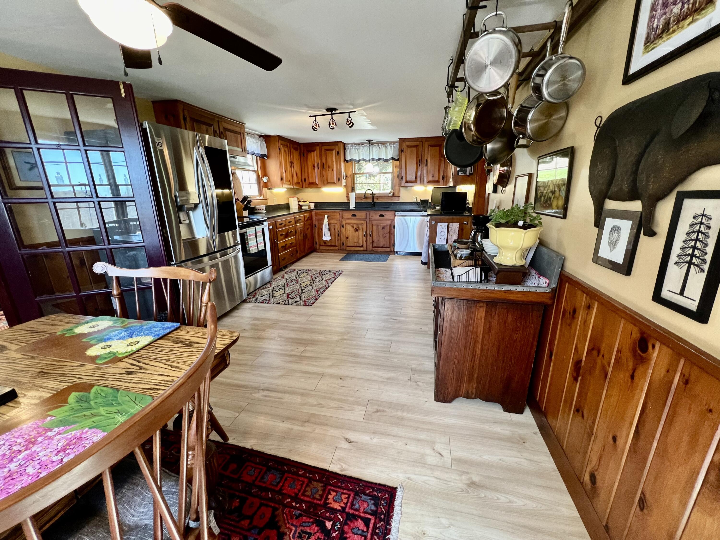 608 North Penobscot Road Penobscot, ME 04476 - Photo 18 of 52 Kitchen