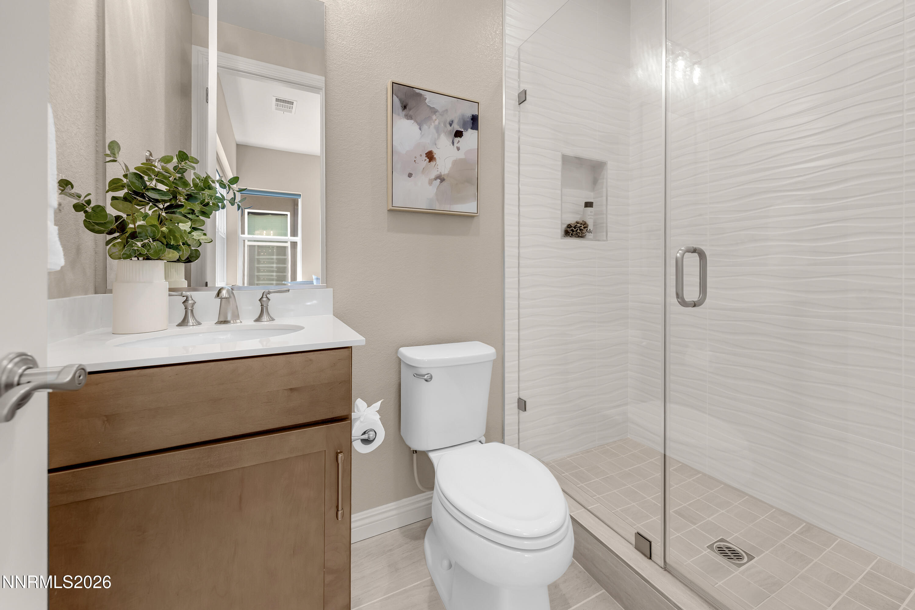 5530 Dapplegray Way Reno, NV 89511 - Photo 29 of 57 Guest Bath 5530 Dapplegray