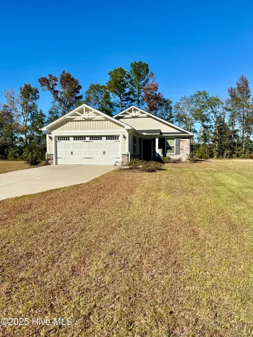 $242,000 | 48 Deerfield Lane, Tabor City, NC 28463