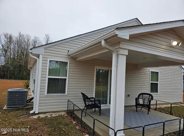 $242,000 | 48 Deerfield Lane, Tabor City, NC 28463