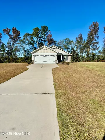 $242,000 | 48 Deerfield Lane, Tabor City, NC 28463