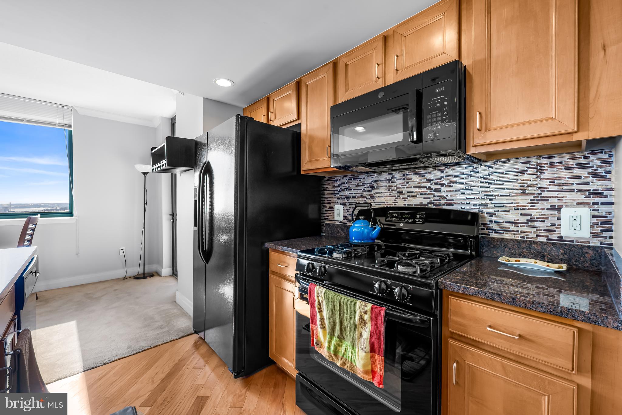 414 Water Street, Unit 2202 Baltimore, MD 21202 - Photo 13 of 40 kitchen