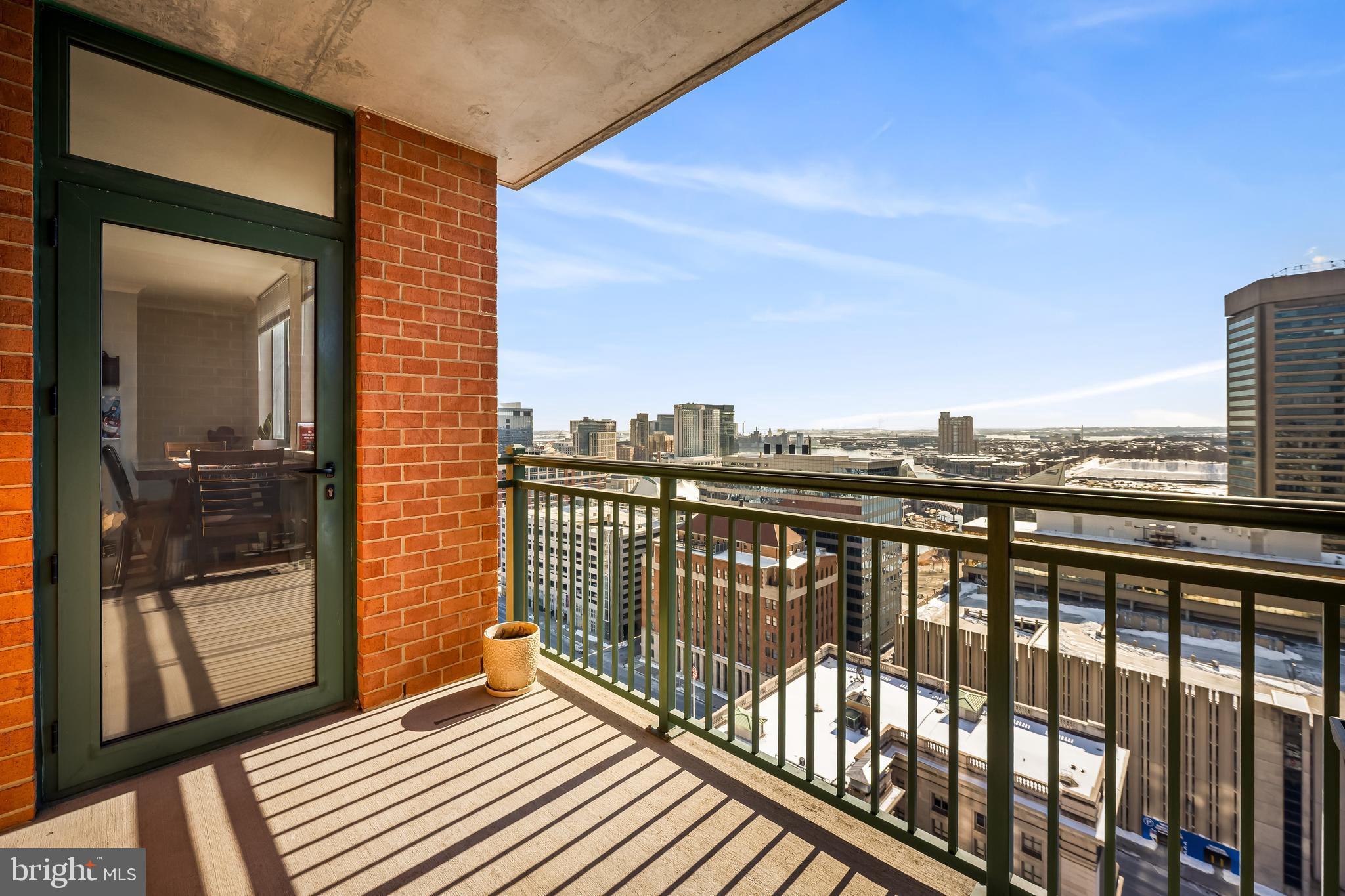414 Water Street, Unit 2202 Baltimore, MD 21202 - Photo 26 of 40 patio
