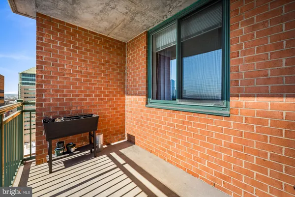 $262,000 | 414 Water Street, Unit 2202, Baltimore, MD 21202