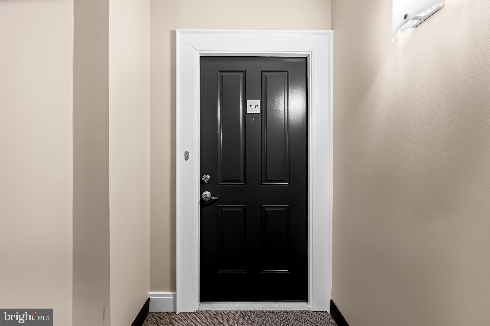 414 Water Street, Unit 2202 Baltimore, MD 21202 - Photo 30 of 40 unit door