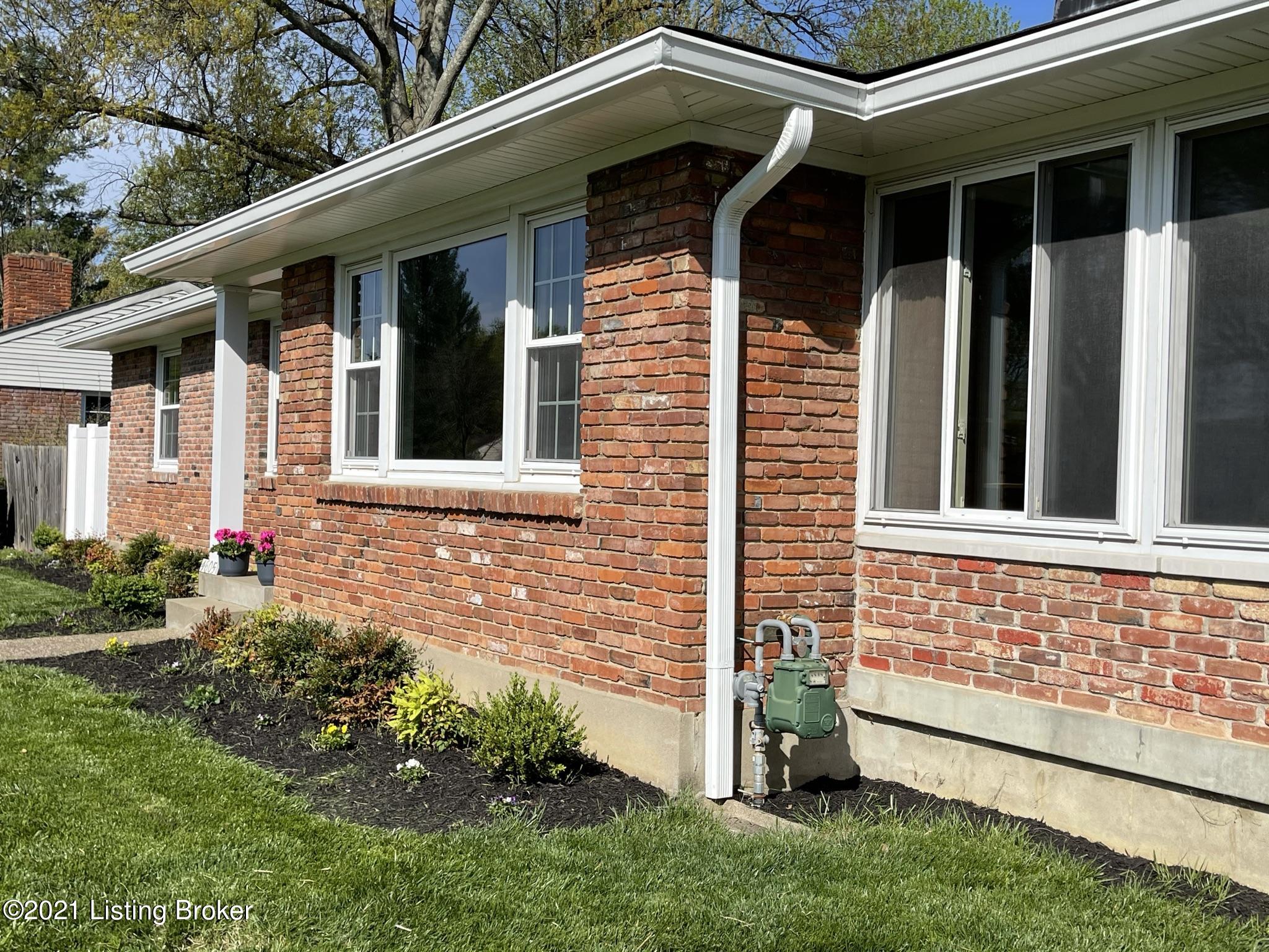 4605 Tween Road Louisville, KY 40207 - Photo 43 of 46 IMG_1398