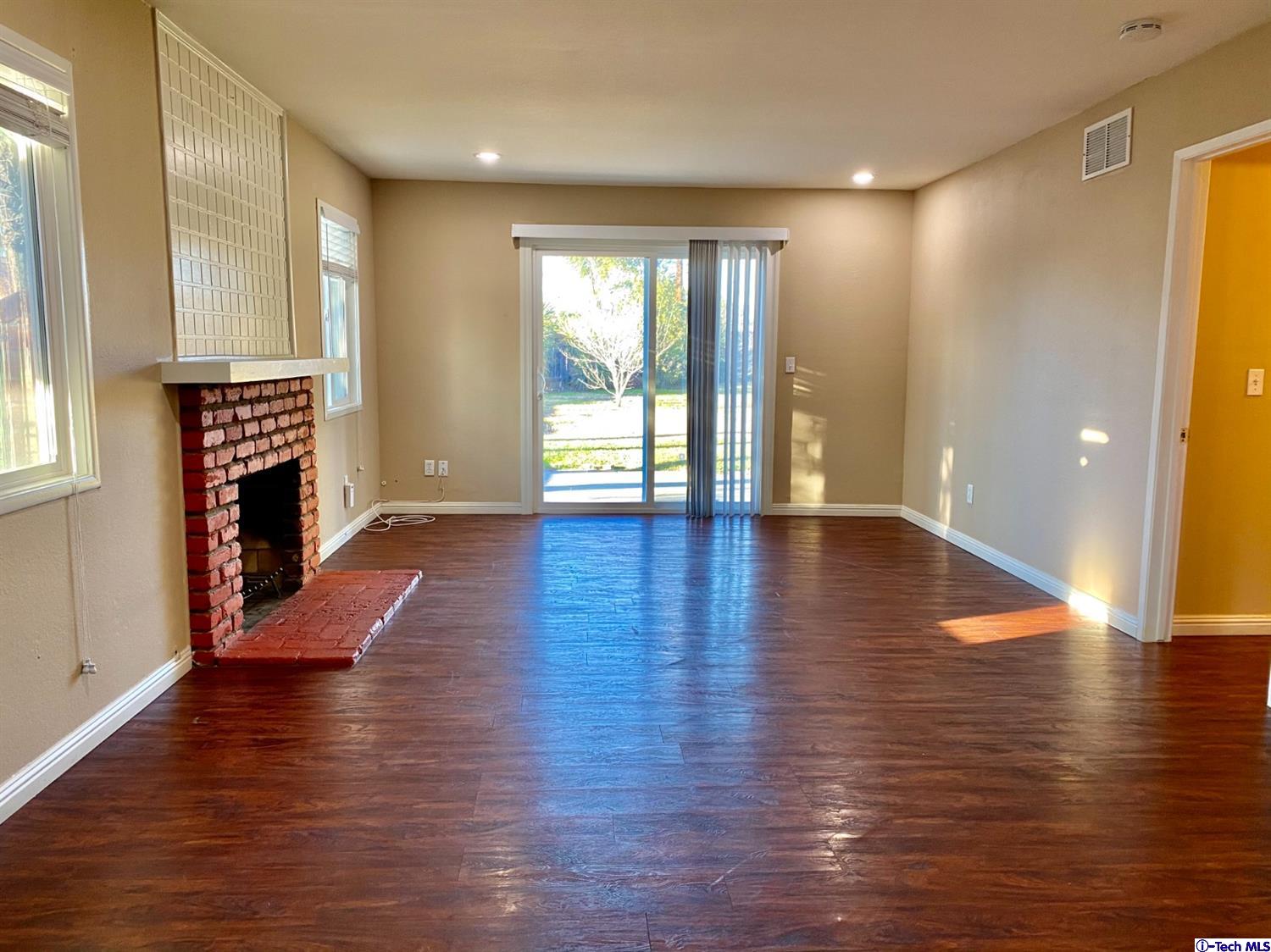 10419 Pendleton Street Riverside, CA 92505 - Photo 3 of 13