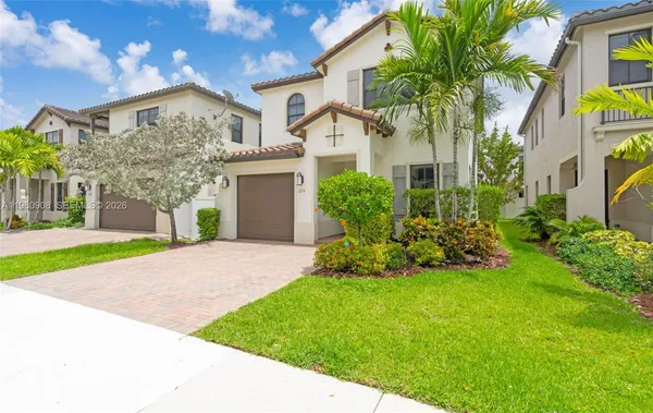 $4,100 | 3274 West 96th Place, Hialeah, FL 33018